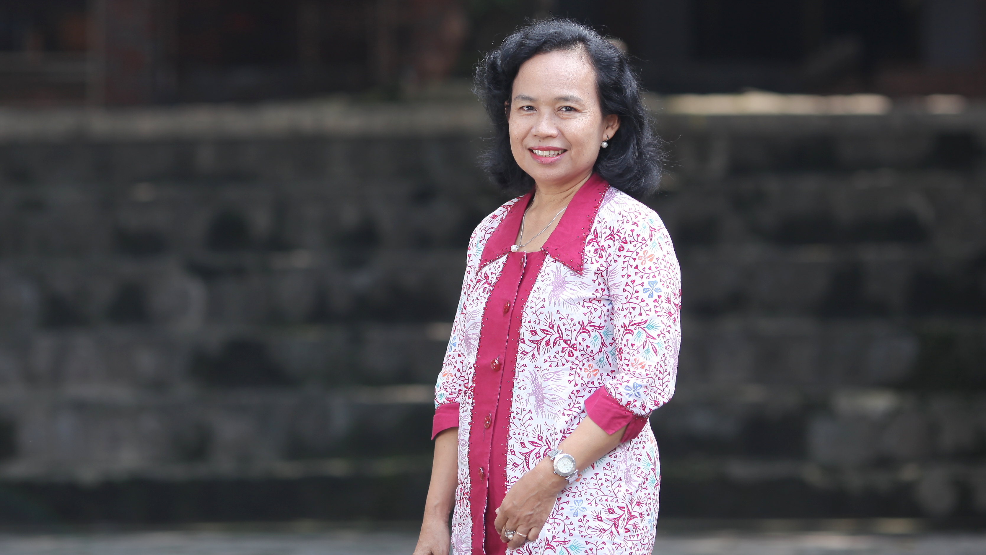 Dra. ANASTASIA RIANI SUPRAPTI M.Si